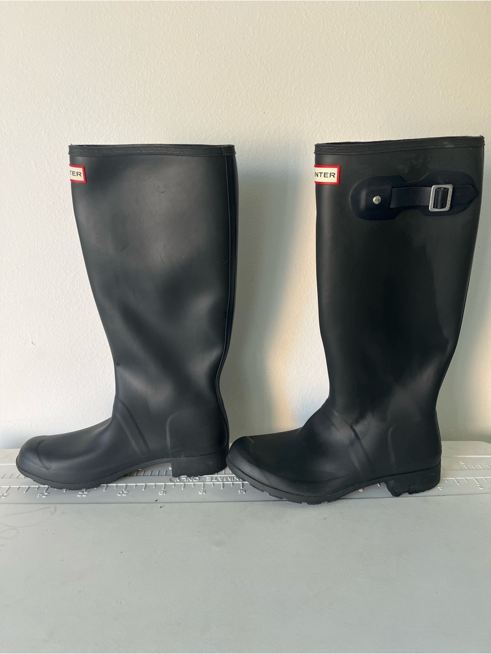 Hunter Black Tall Rubber Rain Boots with Red-Trim Logo - Picture 7 of 8